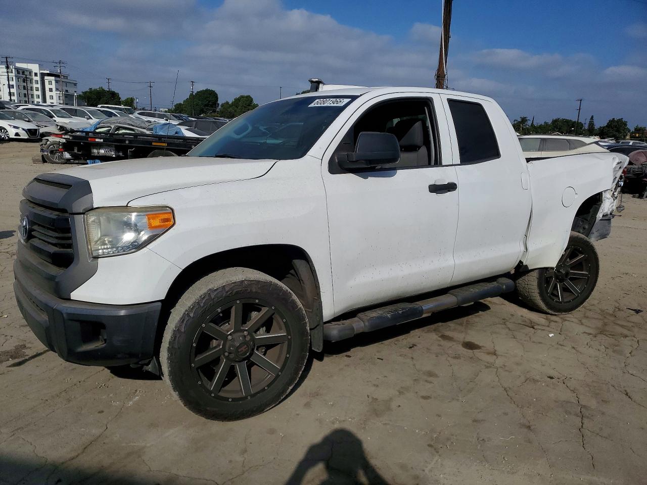 2015 TOYOTA TUNDRA SR5 Grade