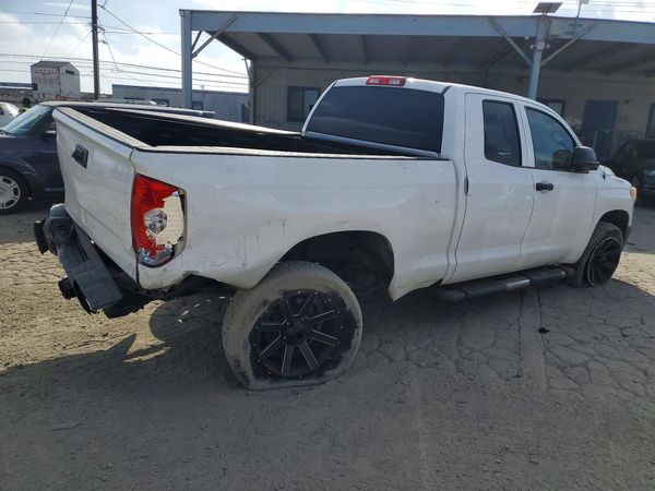 2015 TOYOTA TUNDRA SR5 Grade