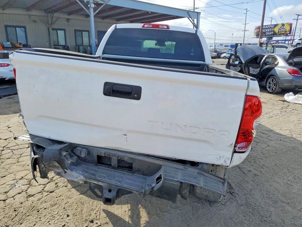 2015 TOYOTA TUNDRA SR5 Grade