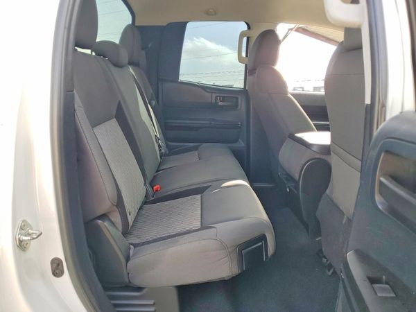 2015 TOYOTA TUNDRA SR5 Grade