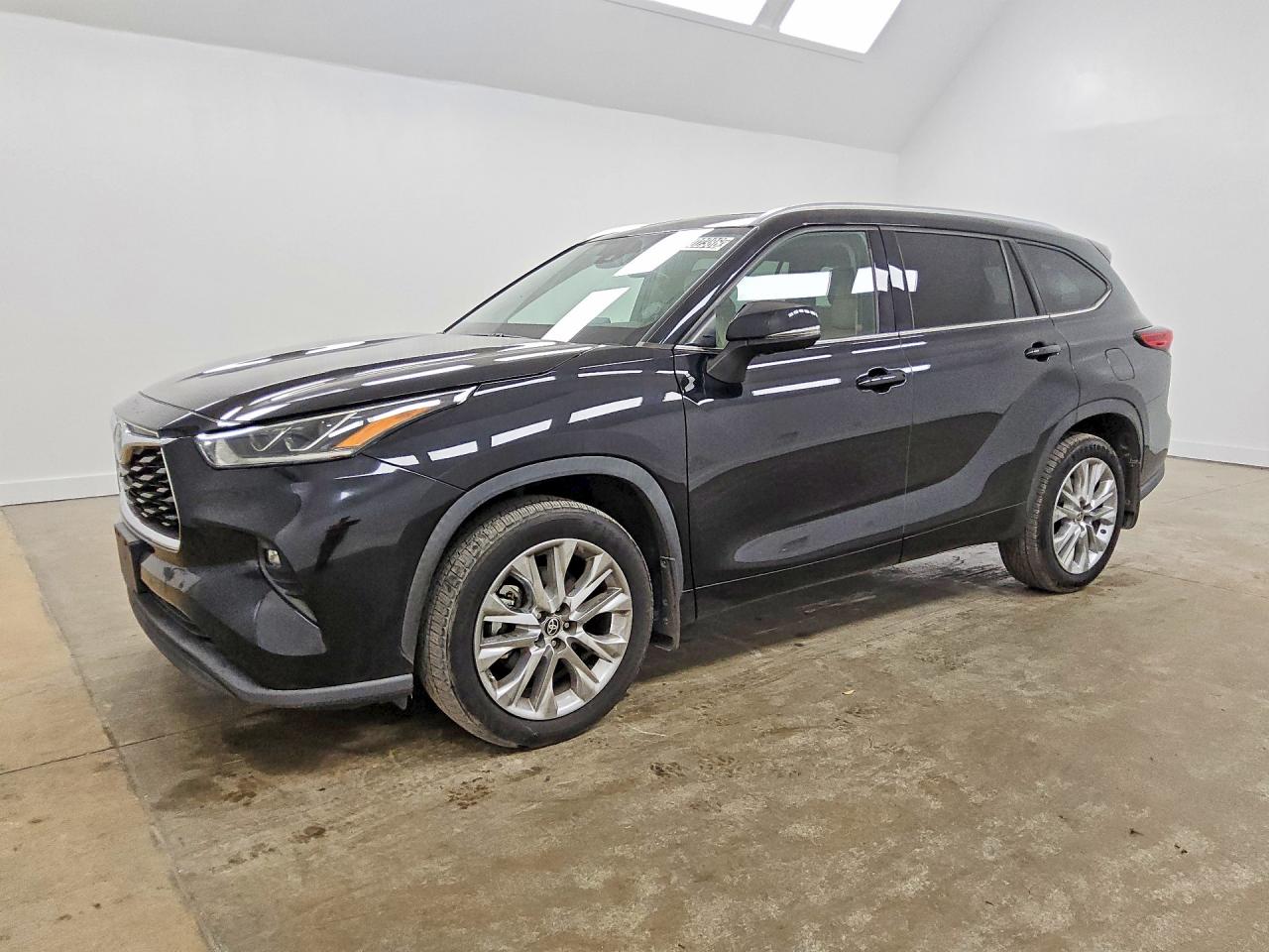 2020 TOYOTA HIGHLANDER Limited