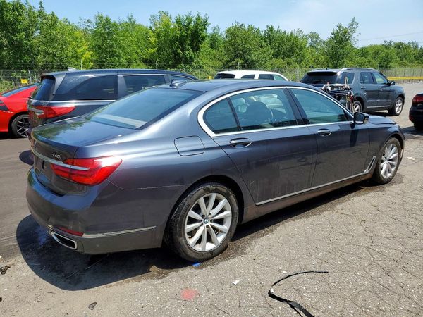 2018 BMW 740 xDrive