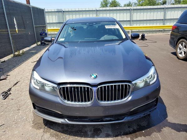 2018 BMW 740 xDrive