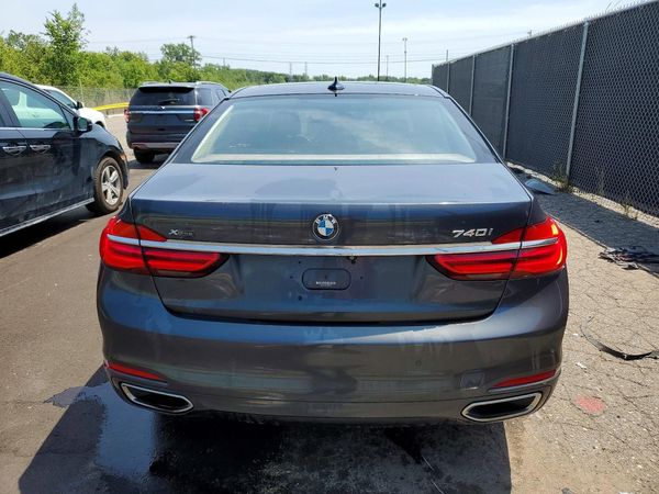 2018 BMW 740 xDrive