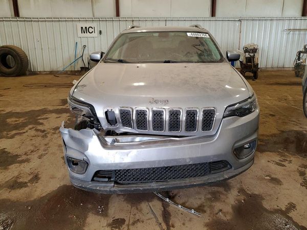 2019 JEEP CHEROKEE LATITUDE FWD