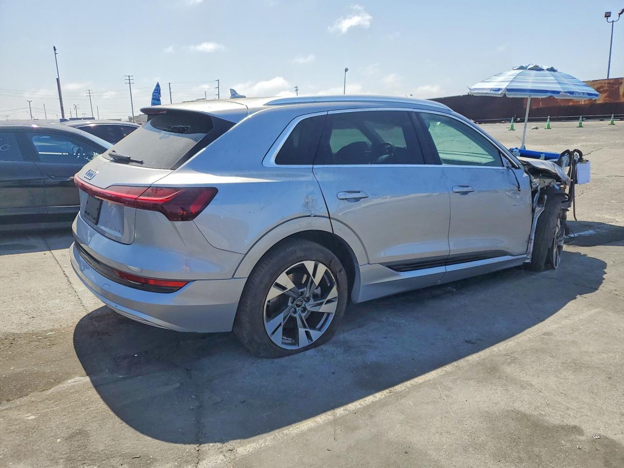 2022 AUDI E-TRON