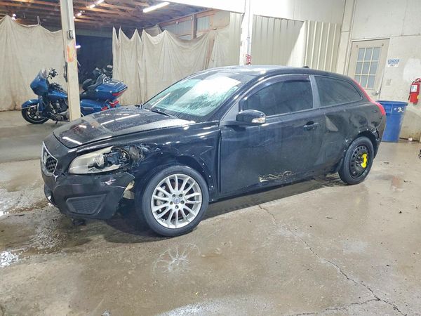 2012 VOLVO C30