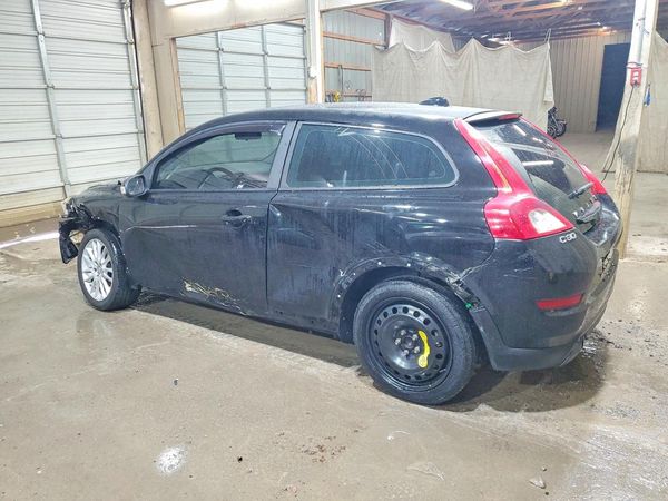 2012 VOLVO C30