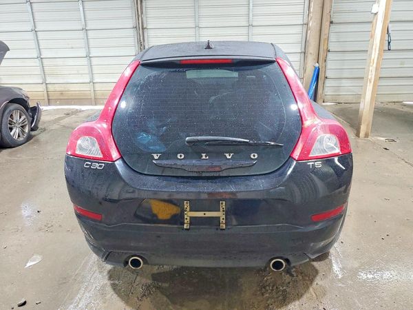 2012 VOLVO C30