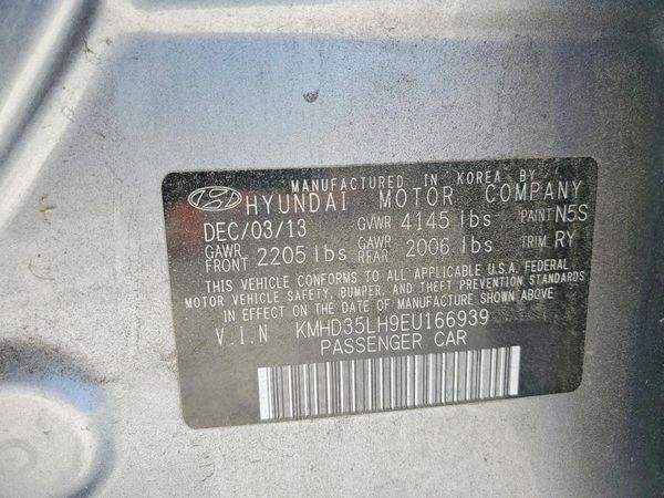 2014 HYUNDAI ELANTRA STD, Style, Tech — VINS