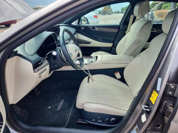 2023 GENESIS G80 Standard