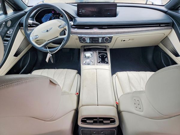 2023 GENESIS G80 Standard