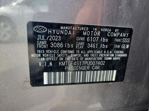 2023 GENESIS G80 Standard