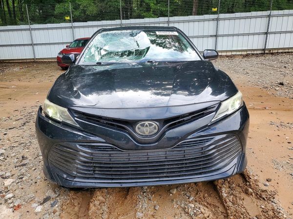 2020 TOYOTA CAMRY LE — DIRF