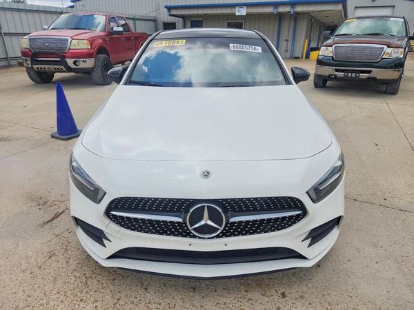 2022 MERCEDES-BENZ A A220-4M