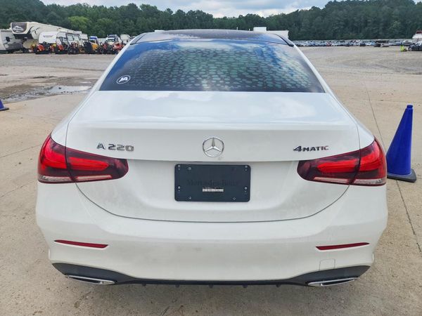 2022 MERCEDES-BENZ A A220-4M