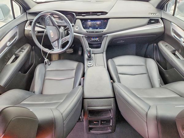 2020 CADILLAC XT5 Luxury