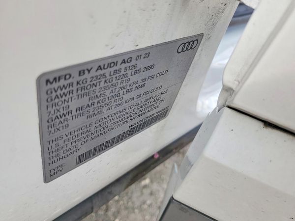 2023 AUDI Q3