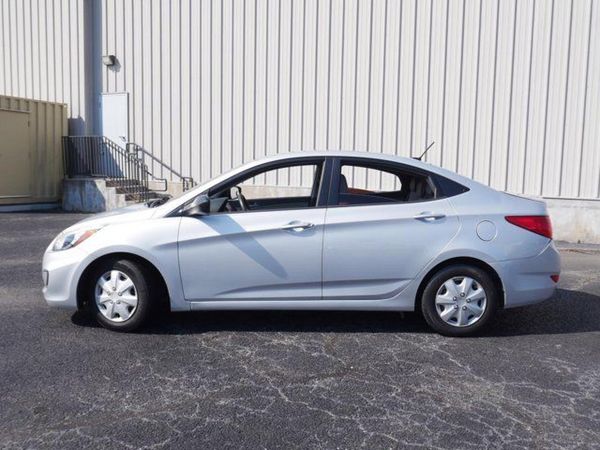2016 HYUNDAI ACCENT