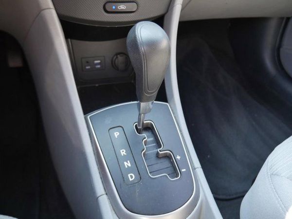 2016 HYUNDAI ACCENT