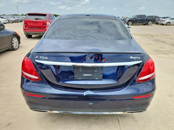 2019 MERCEDES-BENZ E E300