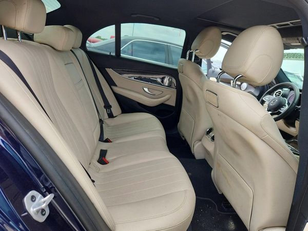 2019 MERCEDES-BENZ E E300