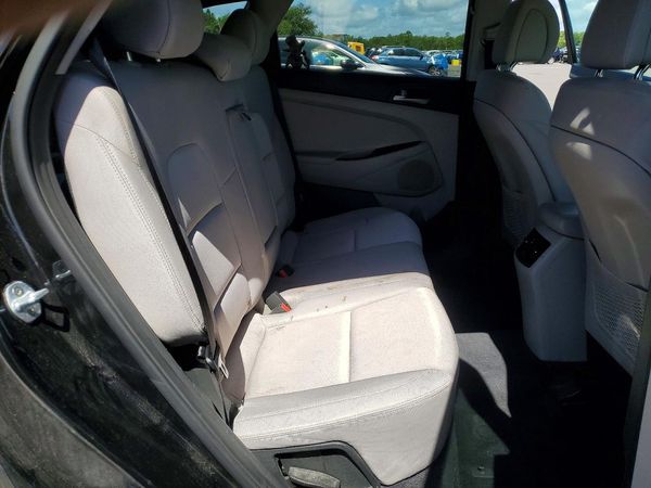 2018 HYUNDAI TUCSON