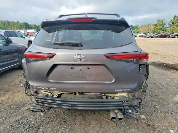 2024 TOYOTA HIGHLANDER
