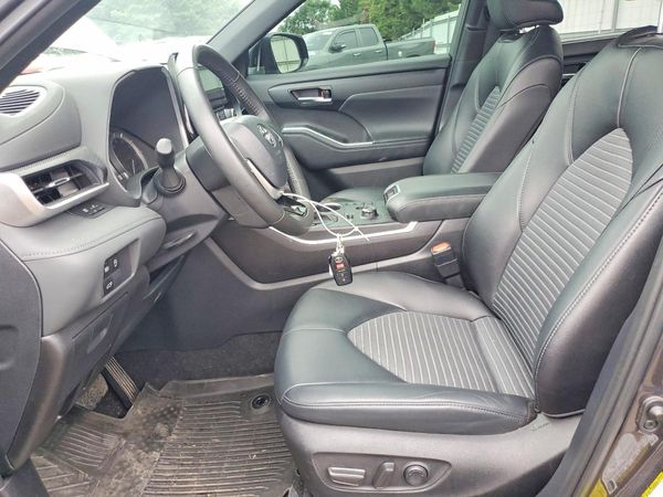 2024 TOYOTA HIGHLANDER
