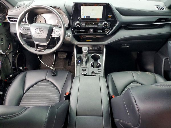 2024 TOYOTA HIGHLANDER
