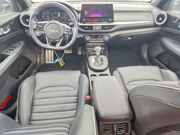 2024 KIA FORTE GT Line