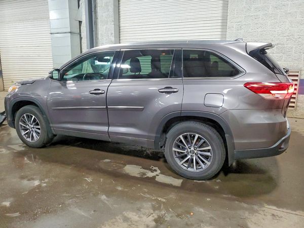 2018 TOYOTA HIGHLANDER SE/XLE