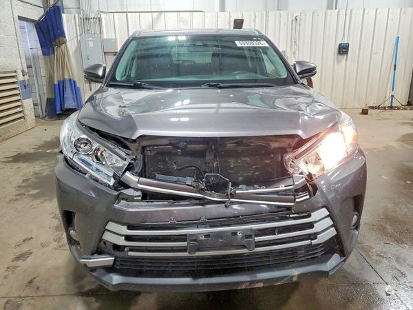 2018 TOYOTA HIGHLANDER SE/XLE