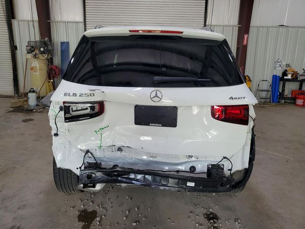 2023 MERCEDES-BENZ GLB GLB250 4MATIC
