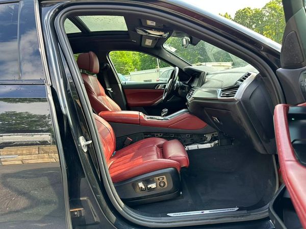 2022 BMW X6 xDrive40i