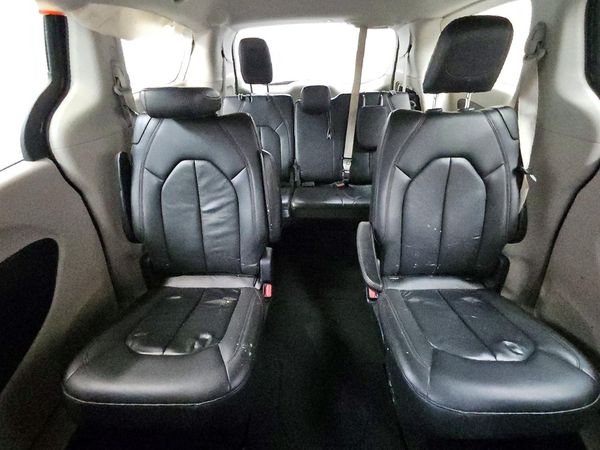 2017 CHRYSLER PACIFICA Touring L