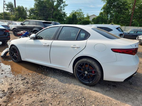 2019 ALFA ROMEO GIULIA AWD