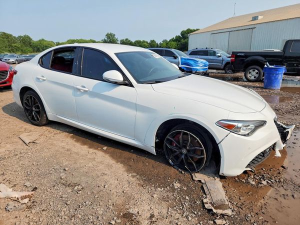 2019 ALFA ROMEO GIULIA AWD