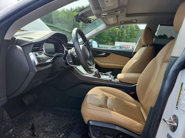 2021 AUDI Q8 S Line quattro Prestige