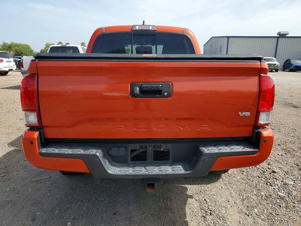 2017 TOYOTA TACOMA