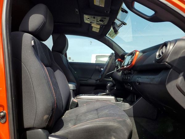 2017 TOYOTA TACOMA