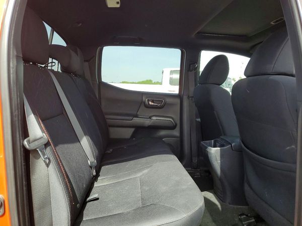 2017 TOYOTA TACOMA