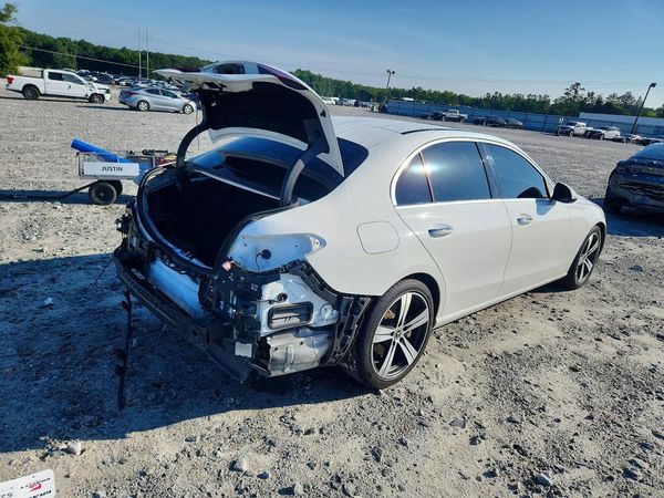2022 MERCEDES-BENZ C C300