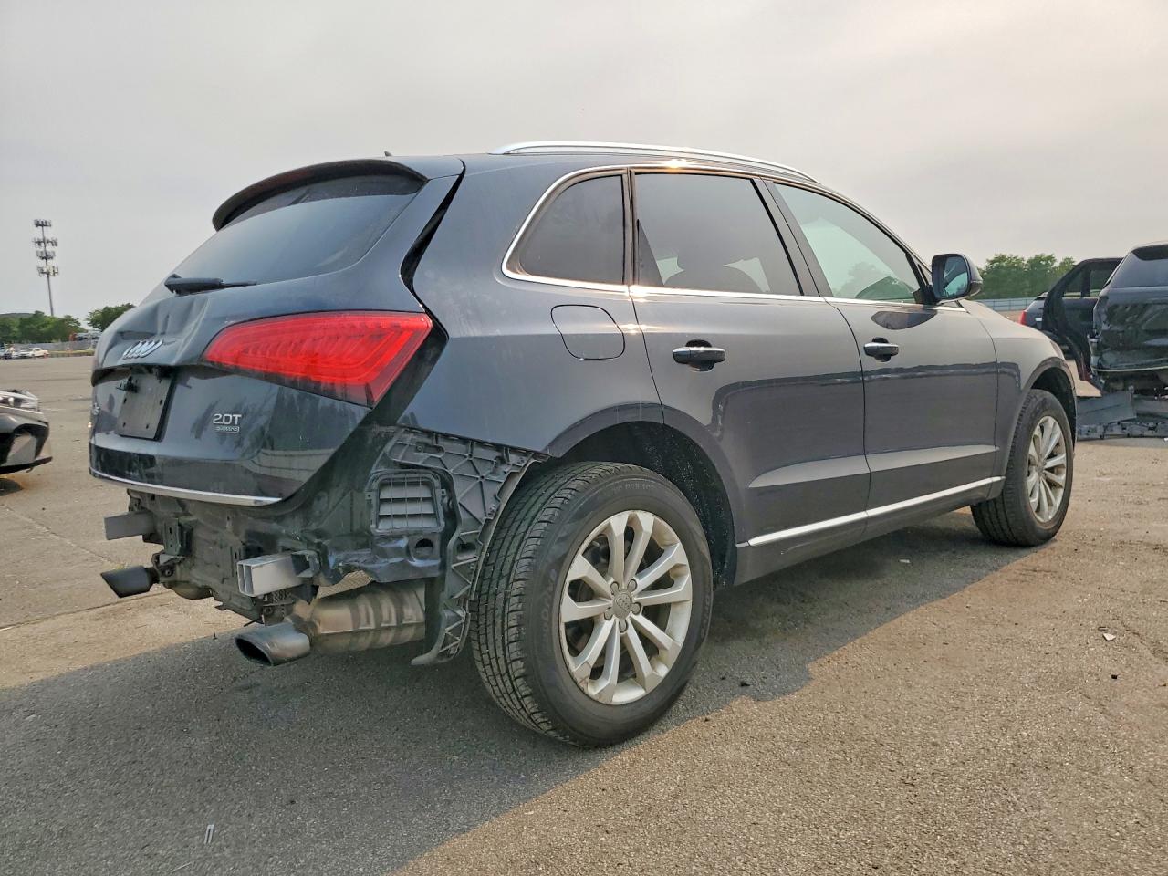 2016 AUDI Q5 quattro Premium Plus