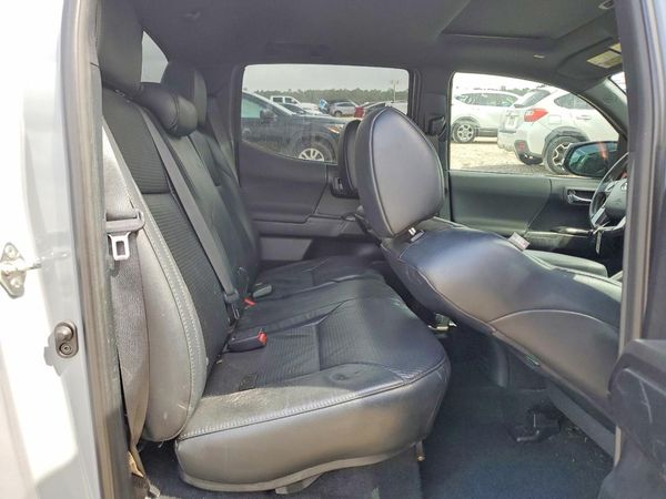 2020 TOYOTA TACOMA SR5