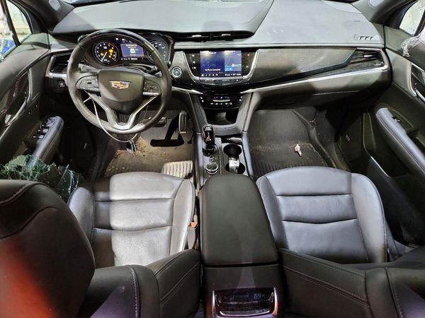 2025 CADILLAC XT6 Sport