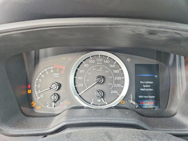 2021 TOYOTA COROLLA
