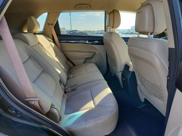2012 KIA SORENTO GL(Middle-low grade)