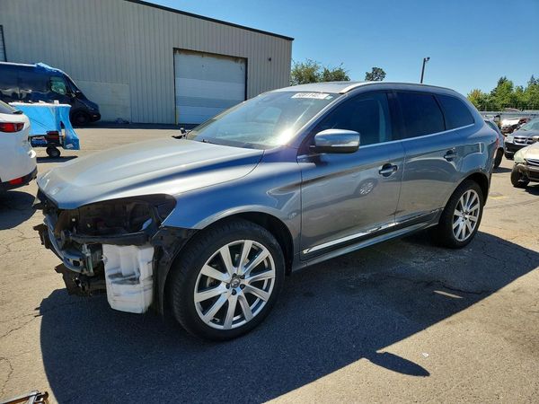 2017 VOLVO XC60 Inscription