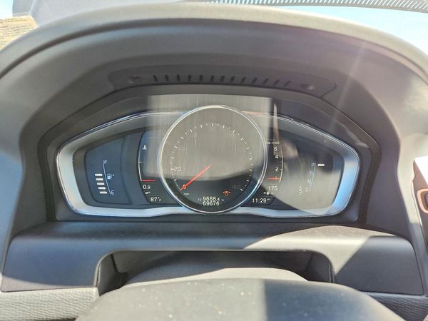 2017 VOLVO XC60 Inscription